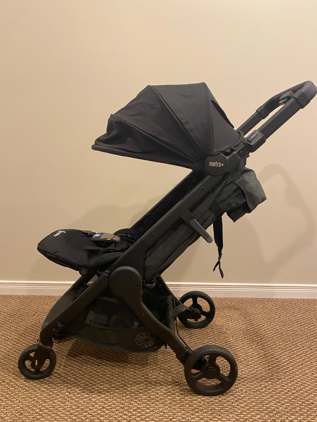 Ergobaby Metro+ Stroller with carry Bag