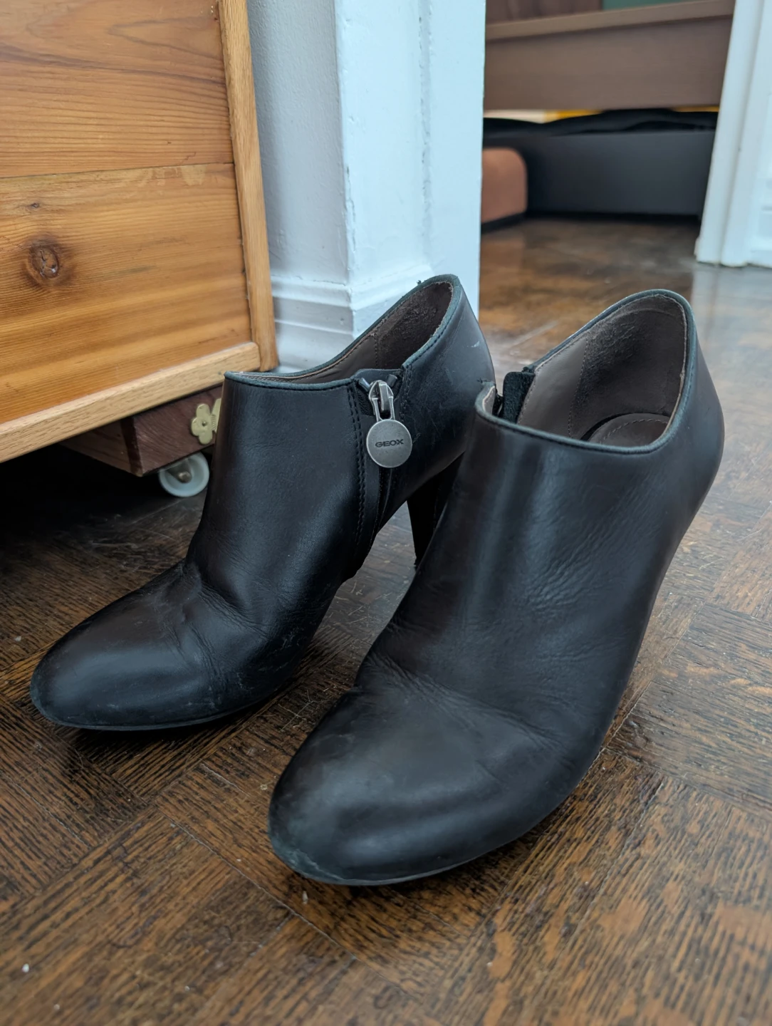 Black Leather Heel Ankle Booties - photo 3