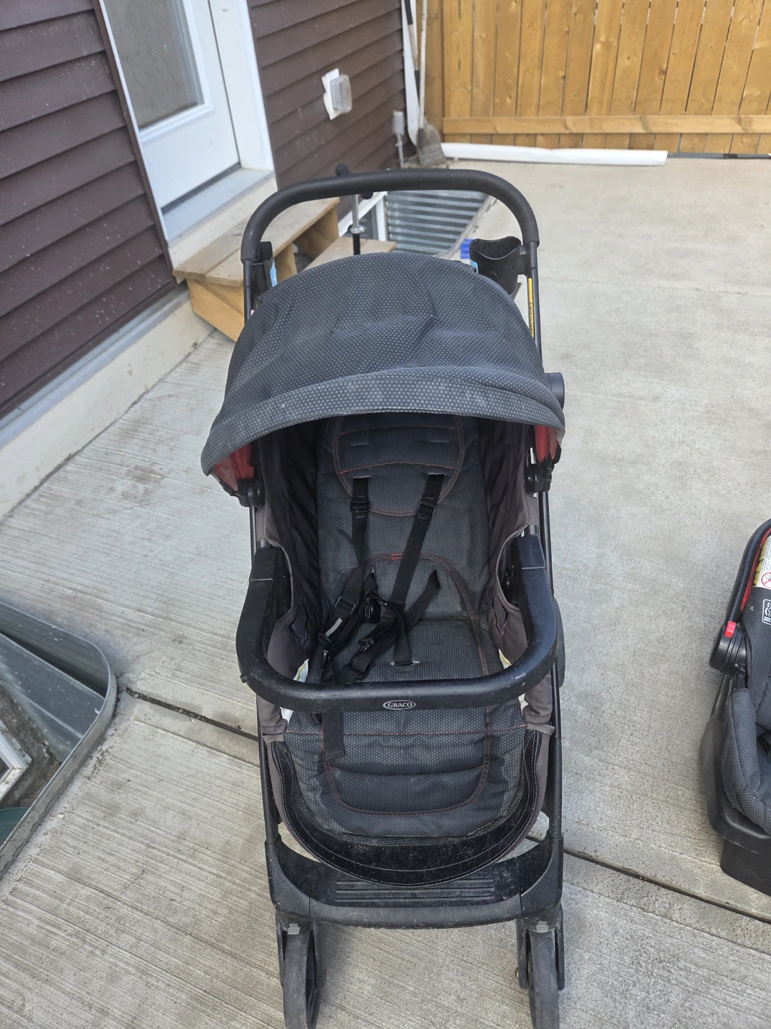 Graco SnugRide 30LX Infant Car Seat and stroller