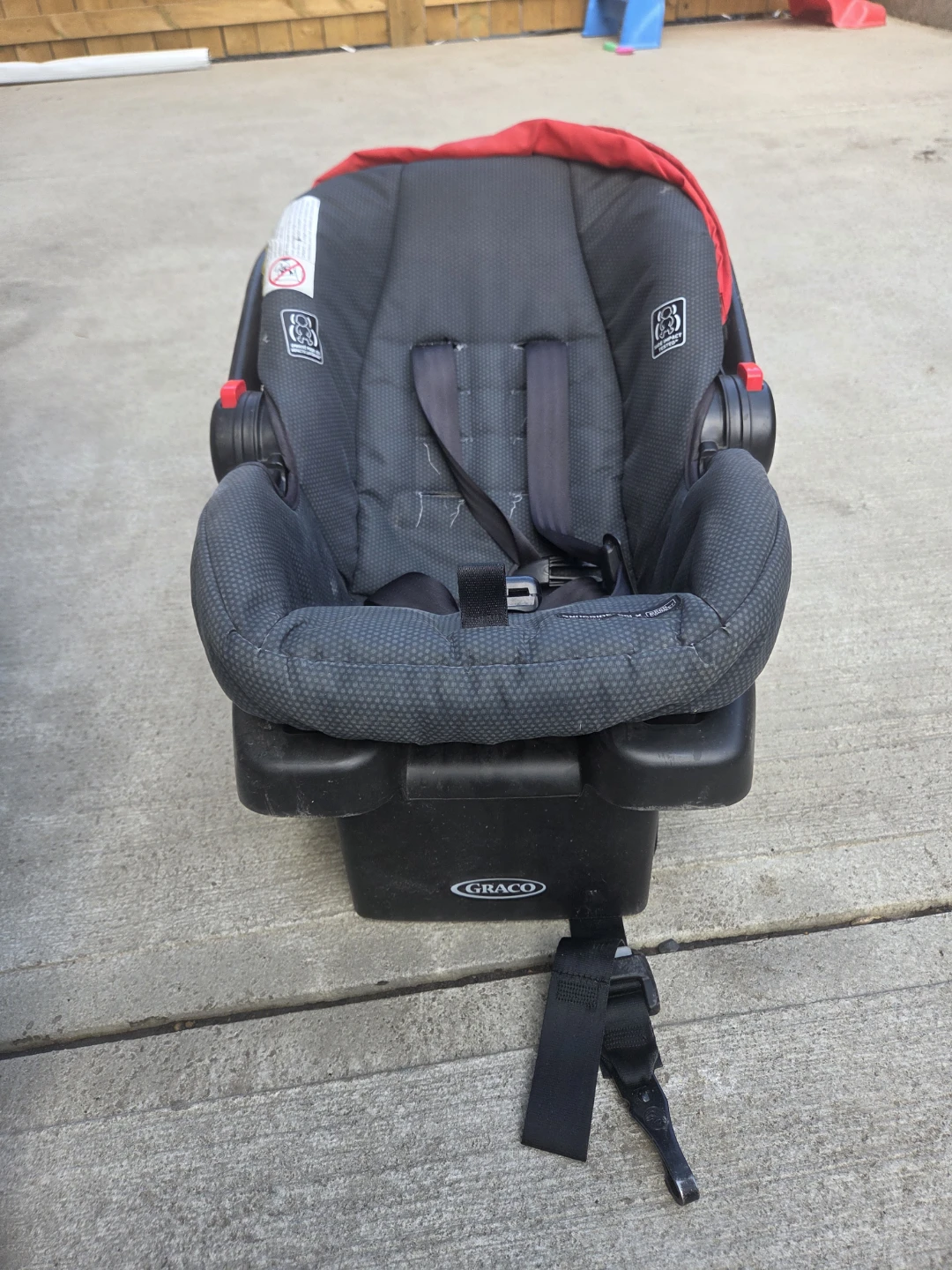 Graco SnugRide 30LX Infant Car Seat and stroller - photo 3