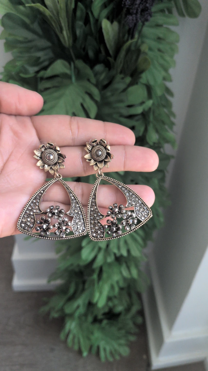 Antique-style Dangle Earrings Set - photo 2