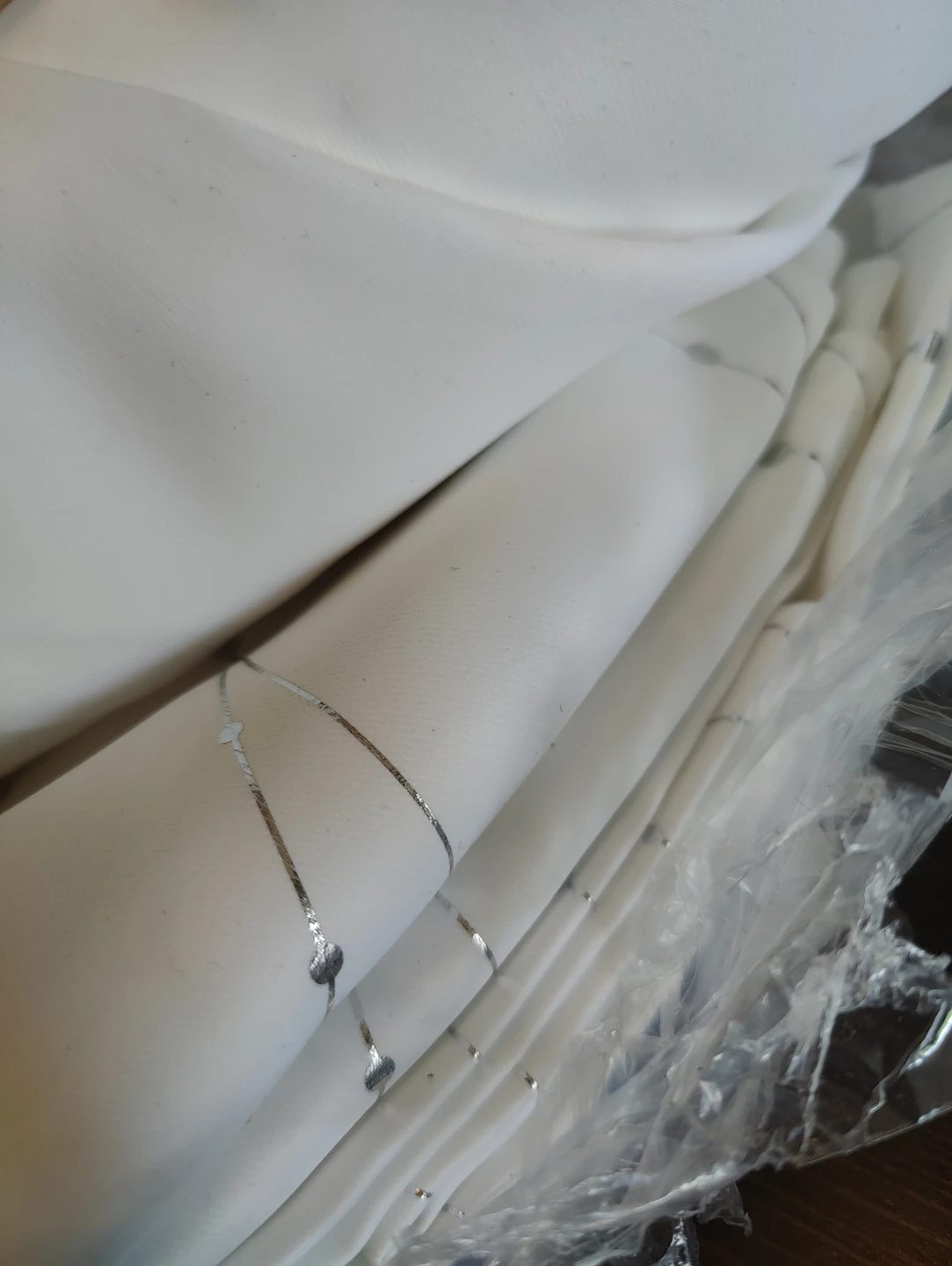 DeconoVo 52" x 84" 2 Panels Pure White/Silver Grommet Curtains - photo 3
