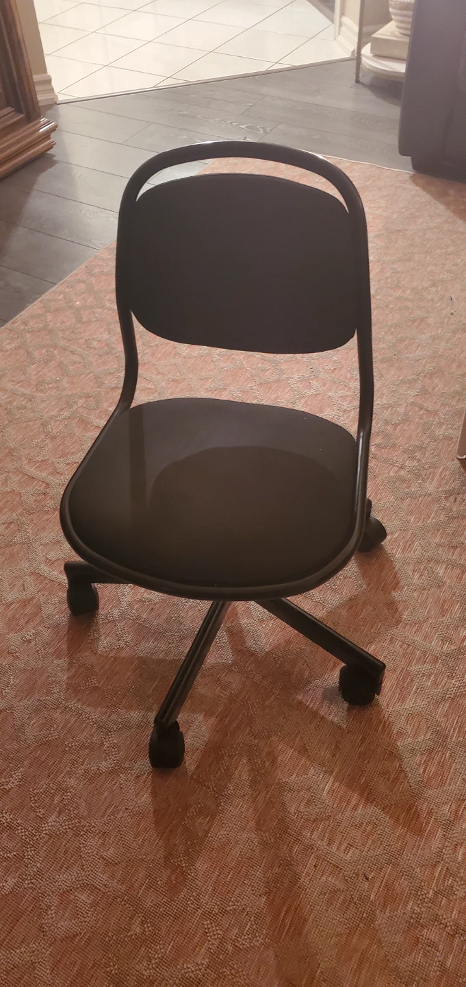 Black Rolling Office Chair