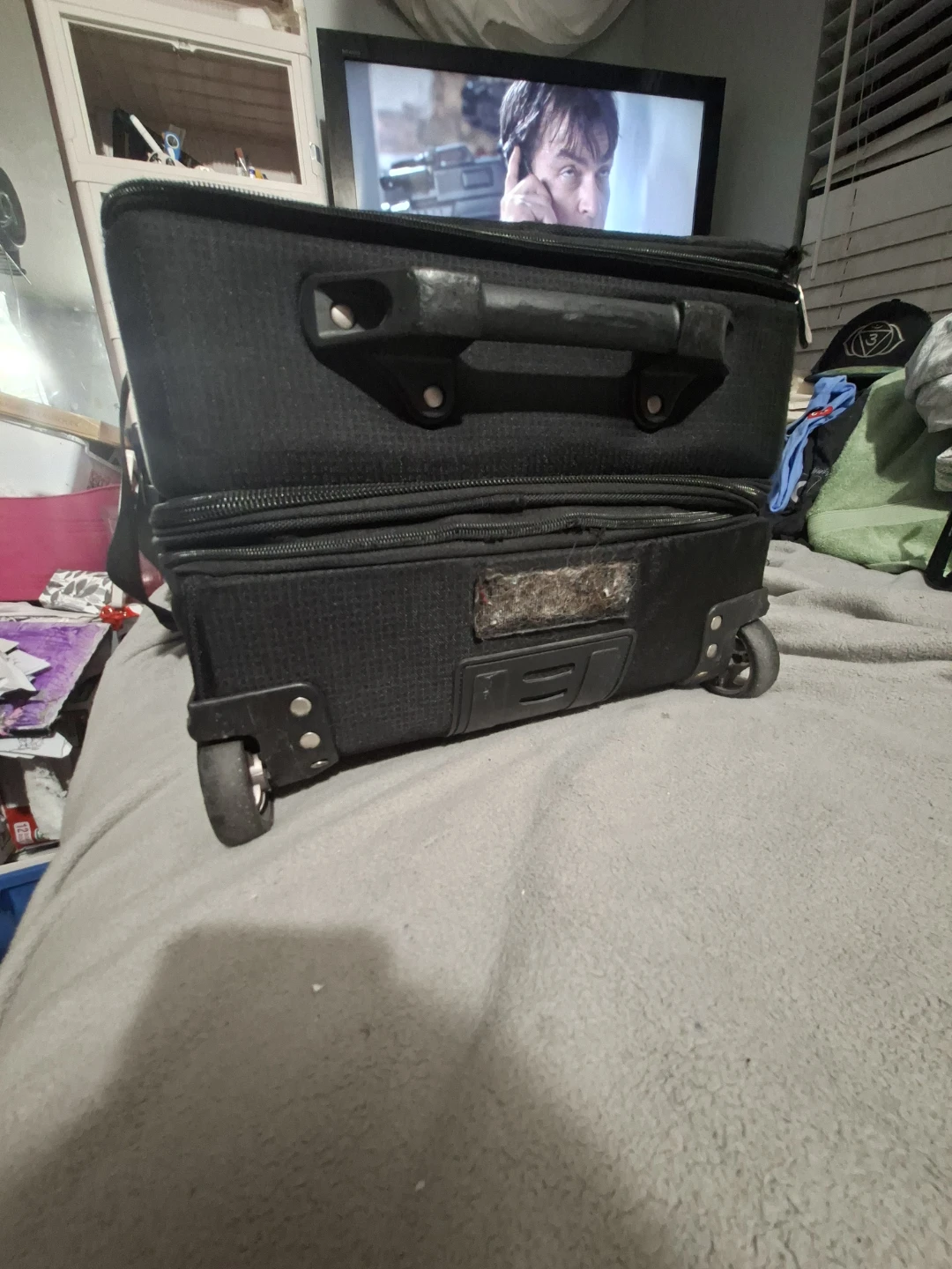 National Geographic Explorer Rolling Suitcase - photo 4