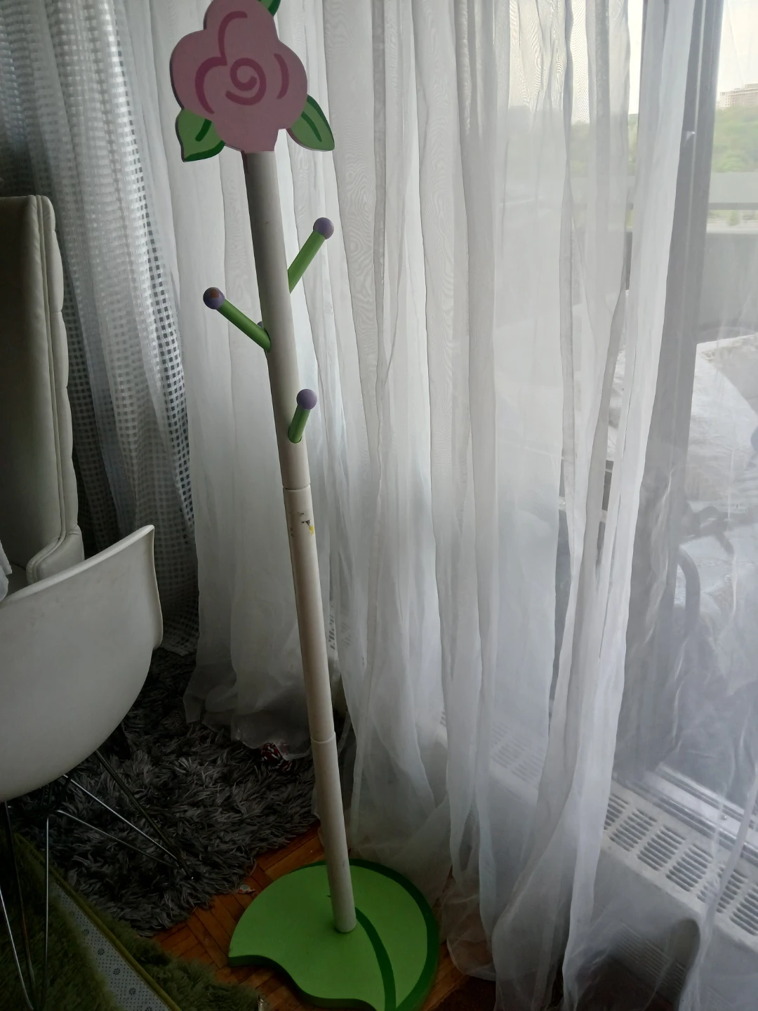 Kids' Rose Coat Rack