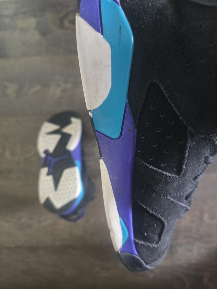 Air Jordan VI Retro Sneakers - photo 4