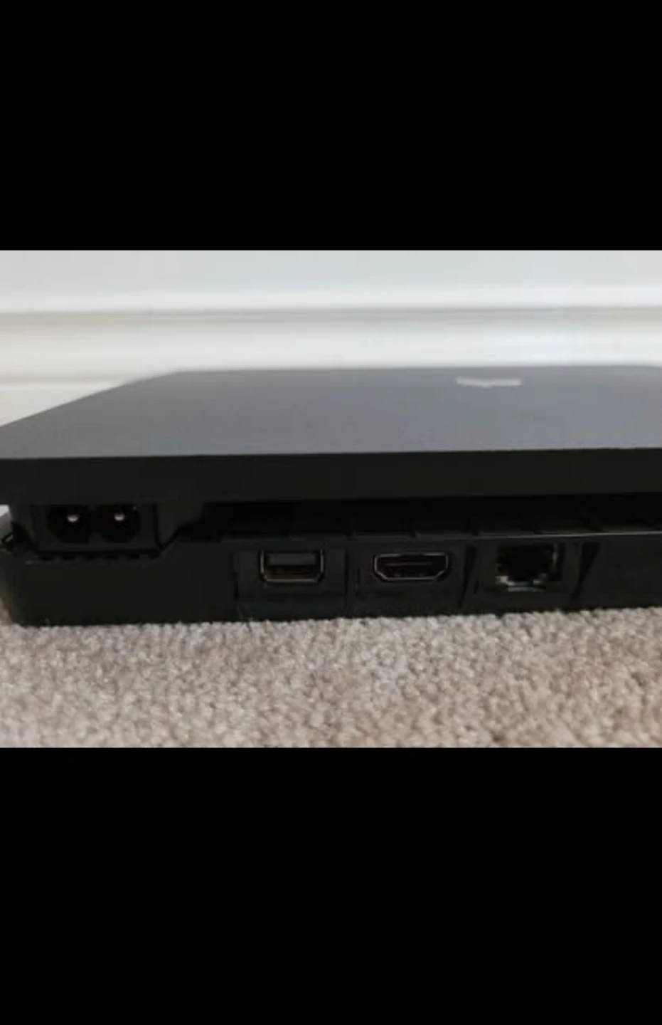 For Sale: PS4 Slim 1TB + 2 Games (FC24 & GTA V) - photo 3