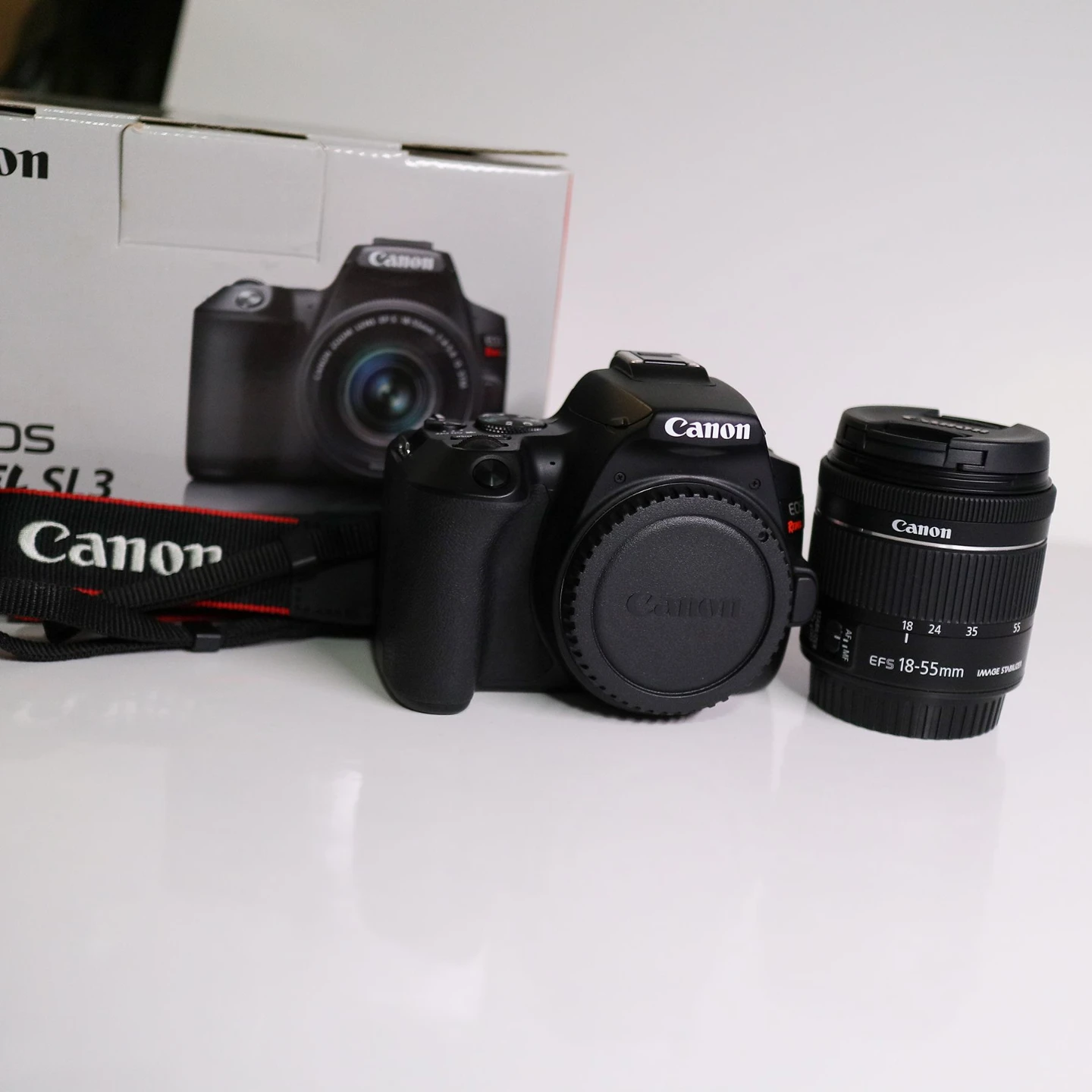 Canon SL3 w/ EF-S 18-55mm F4-5.6 IS STM Lens - photo 3