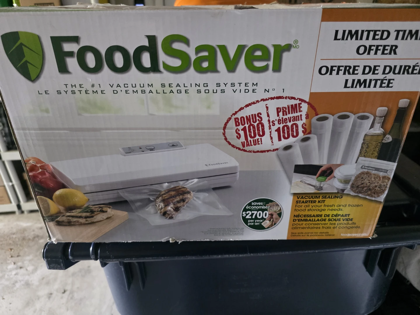 FoodSaver Vacuum Sealing System Kit