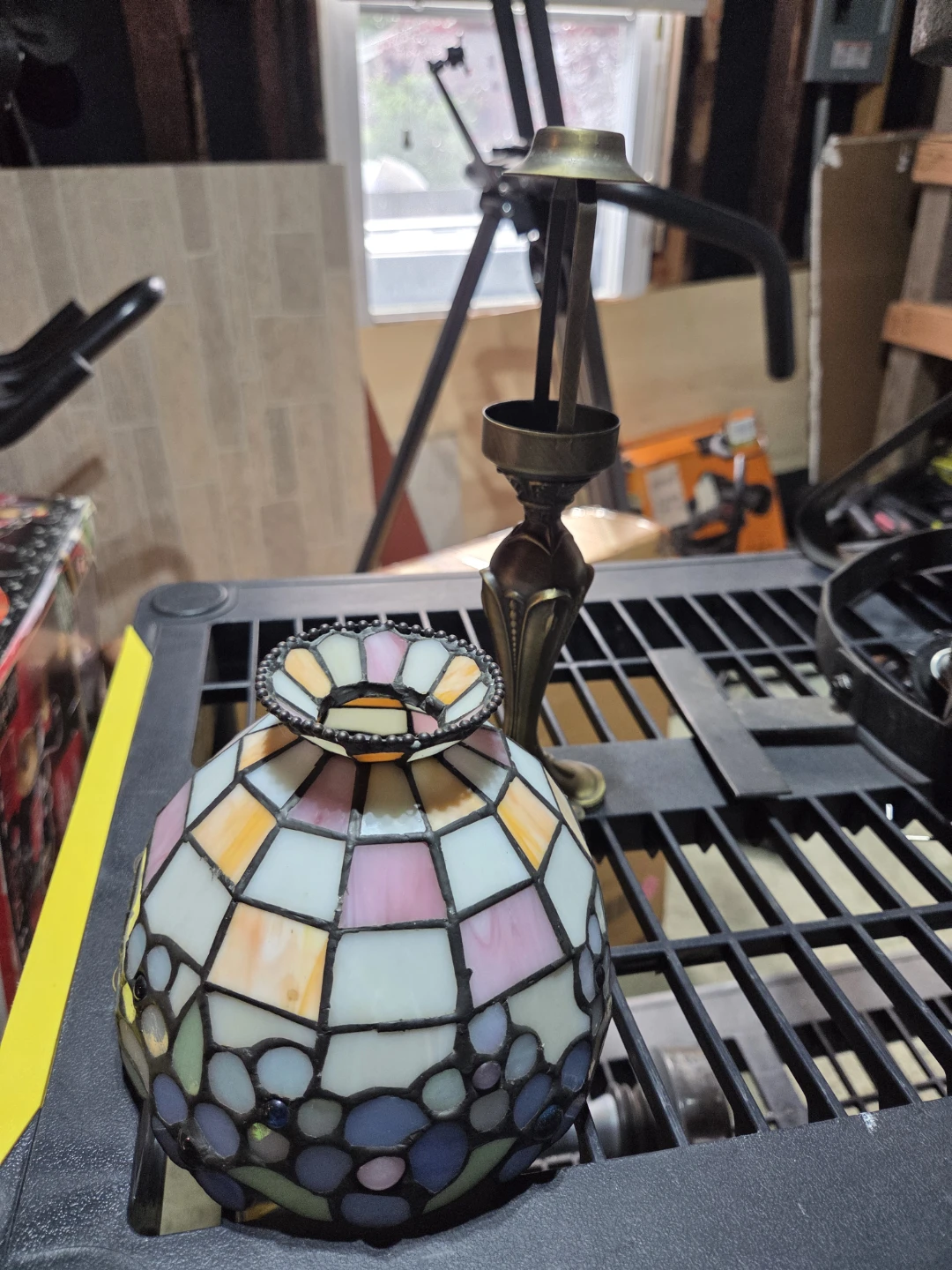 Stained Glass Tiffany Style Accent Lamp - photo 2