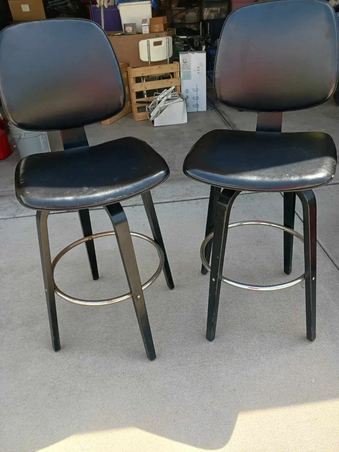 Set of 2 Black Swivel Bar Stools - photo 2