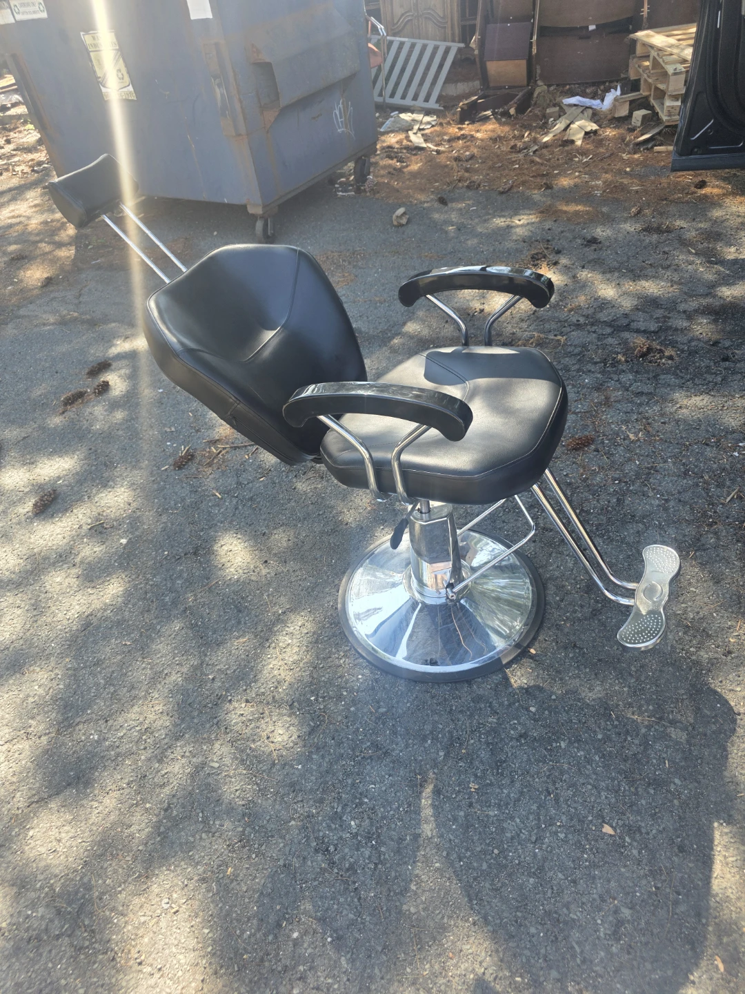 Black leather Barber Chair with Footrest - photo 3