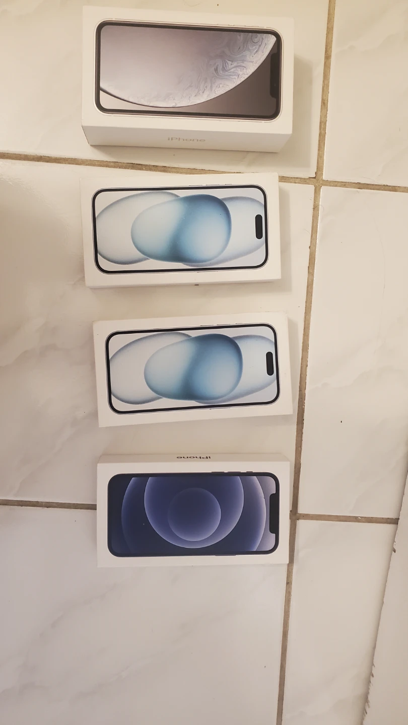iPhone Boxes (4 pcs) - photo 2