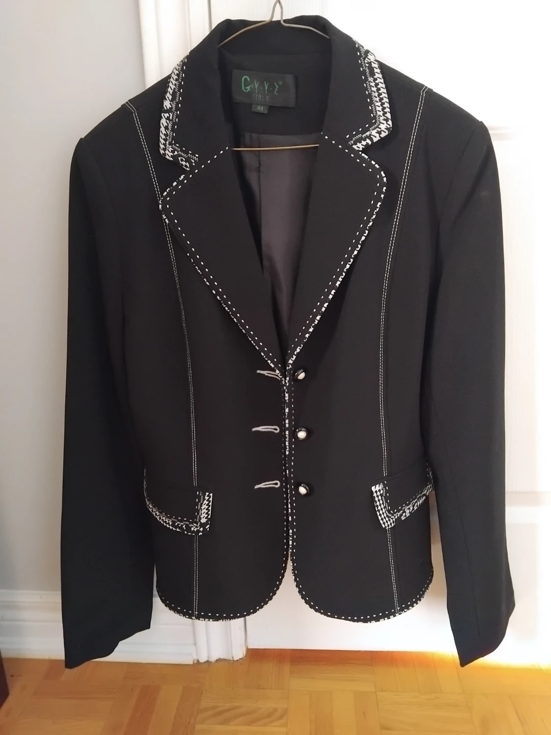 Italy Black Blazer - Size 44