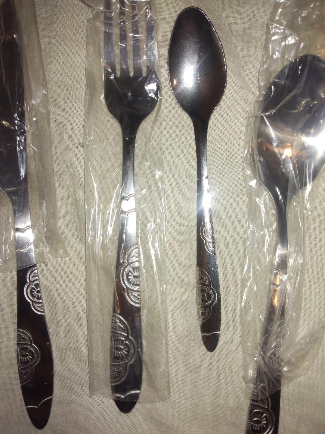 Brand New Reusable Cutlery Set with Travel Pouch and Straw - photo 2