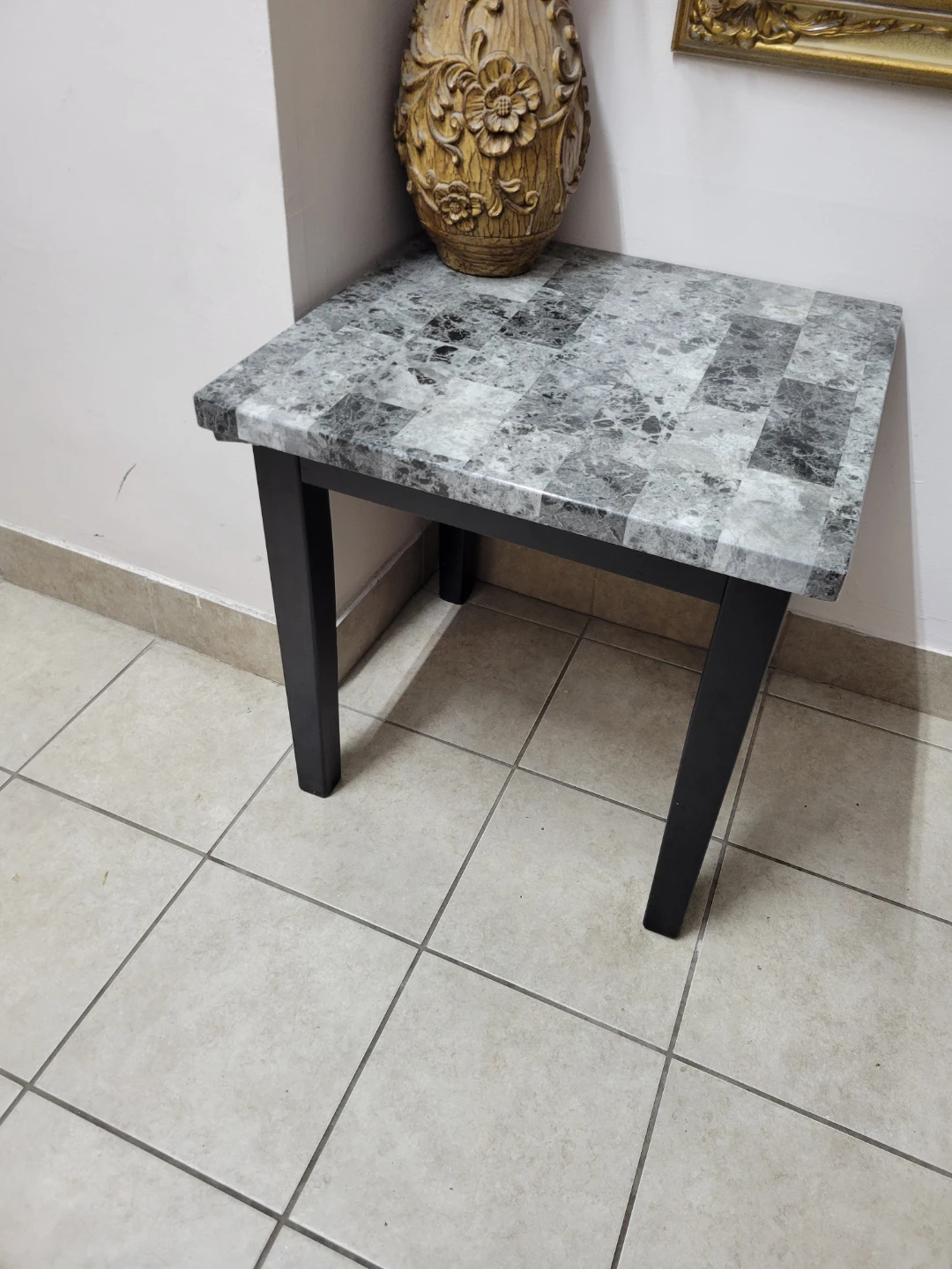 Marble pattern side table