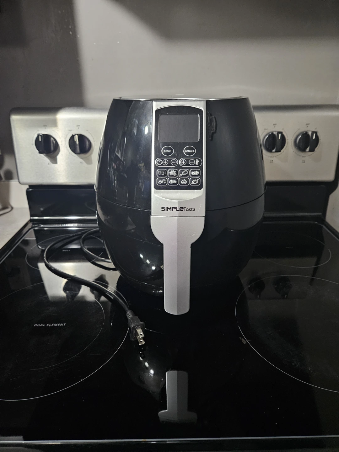Air Fryer - Like New, barely used