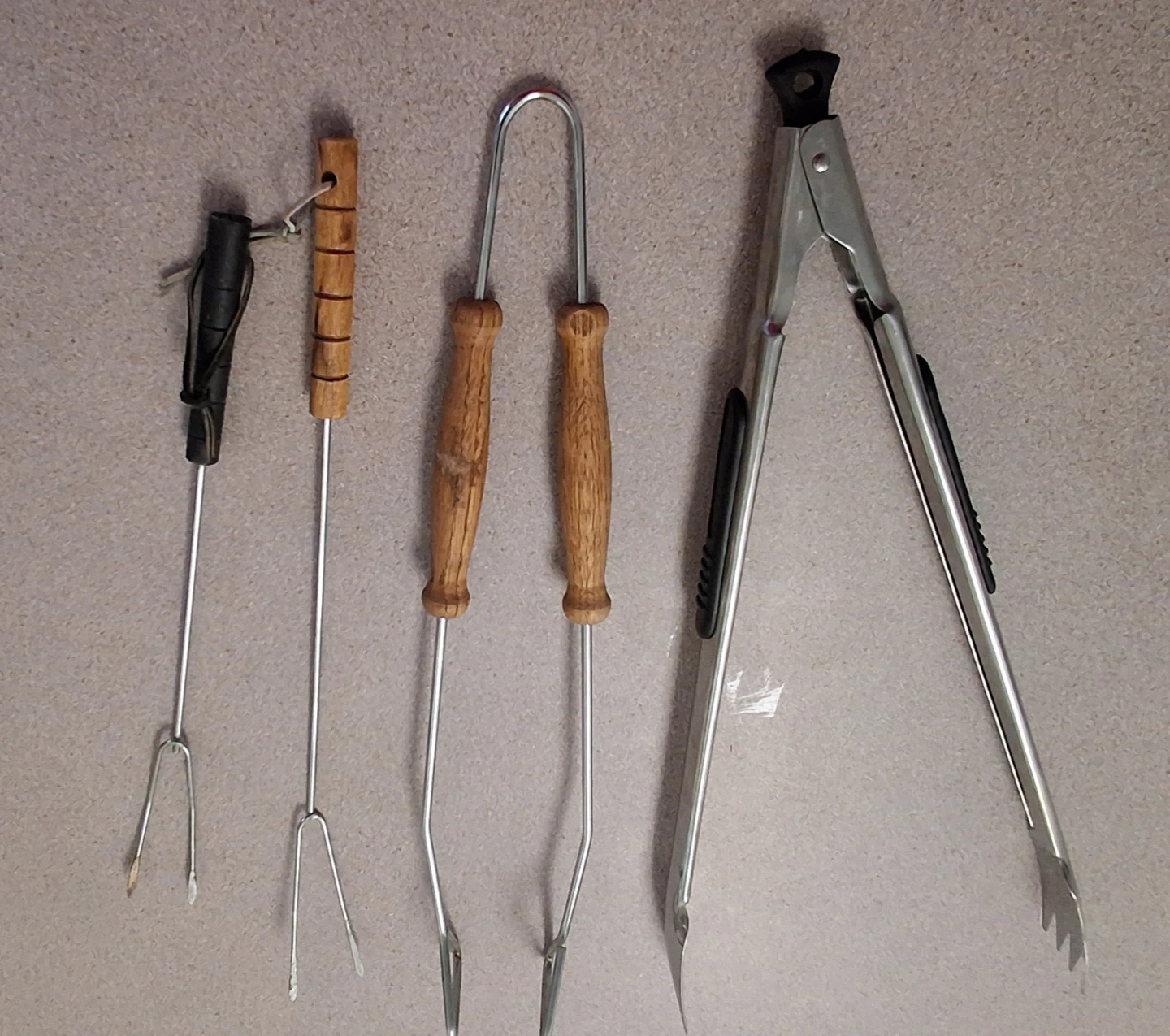 Barbecue Utensil Set - Forks and Tongs