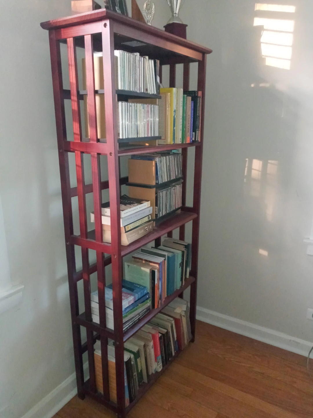 Wooden Bookshelf - photo 2