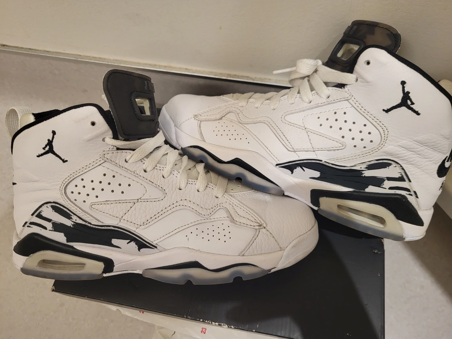 Jordan MVP (GS) Sneakers Size 5Y - photo 4