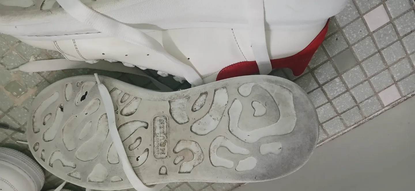 Alexander McQueen White and Red Size 12 - photo 3