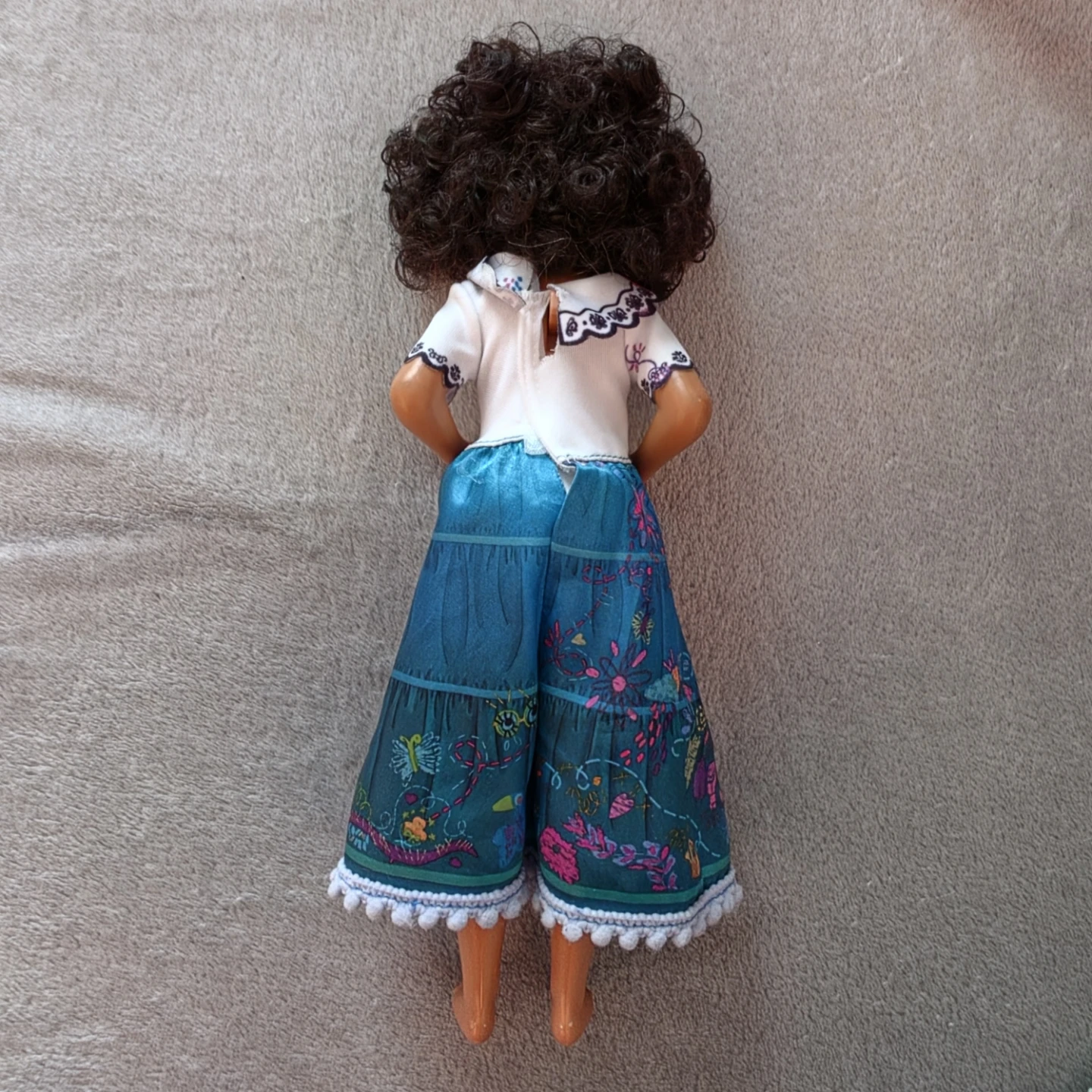 Musical Disney Encanto Mirabel Doll - EUC - photo 2