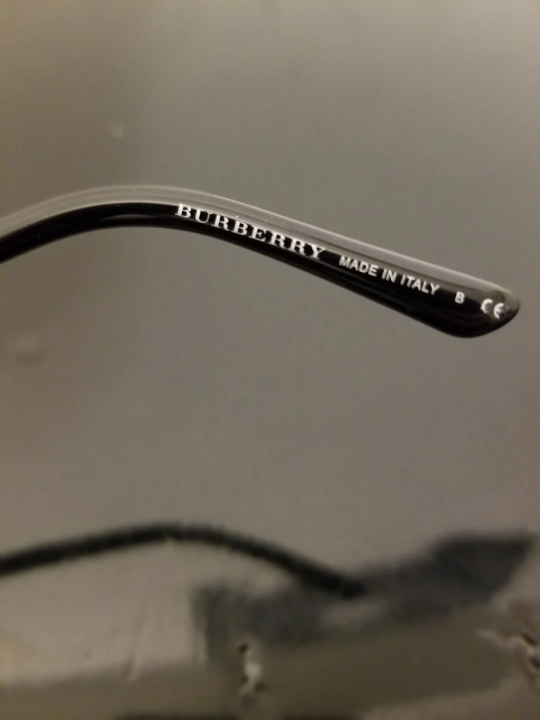 Authentic Burberry BE4137 Square Sunglasses w/Case - photo 5