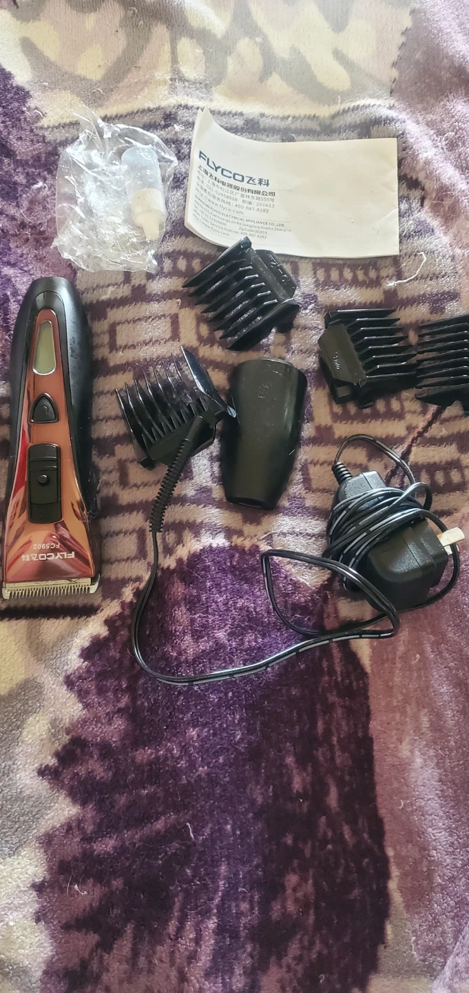 Flyco hair clippers complete kit (FC 5902)
