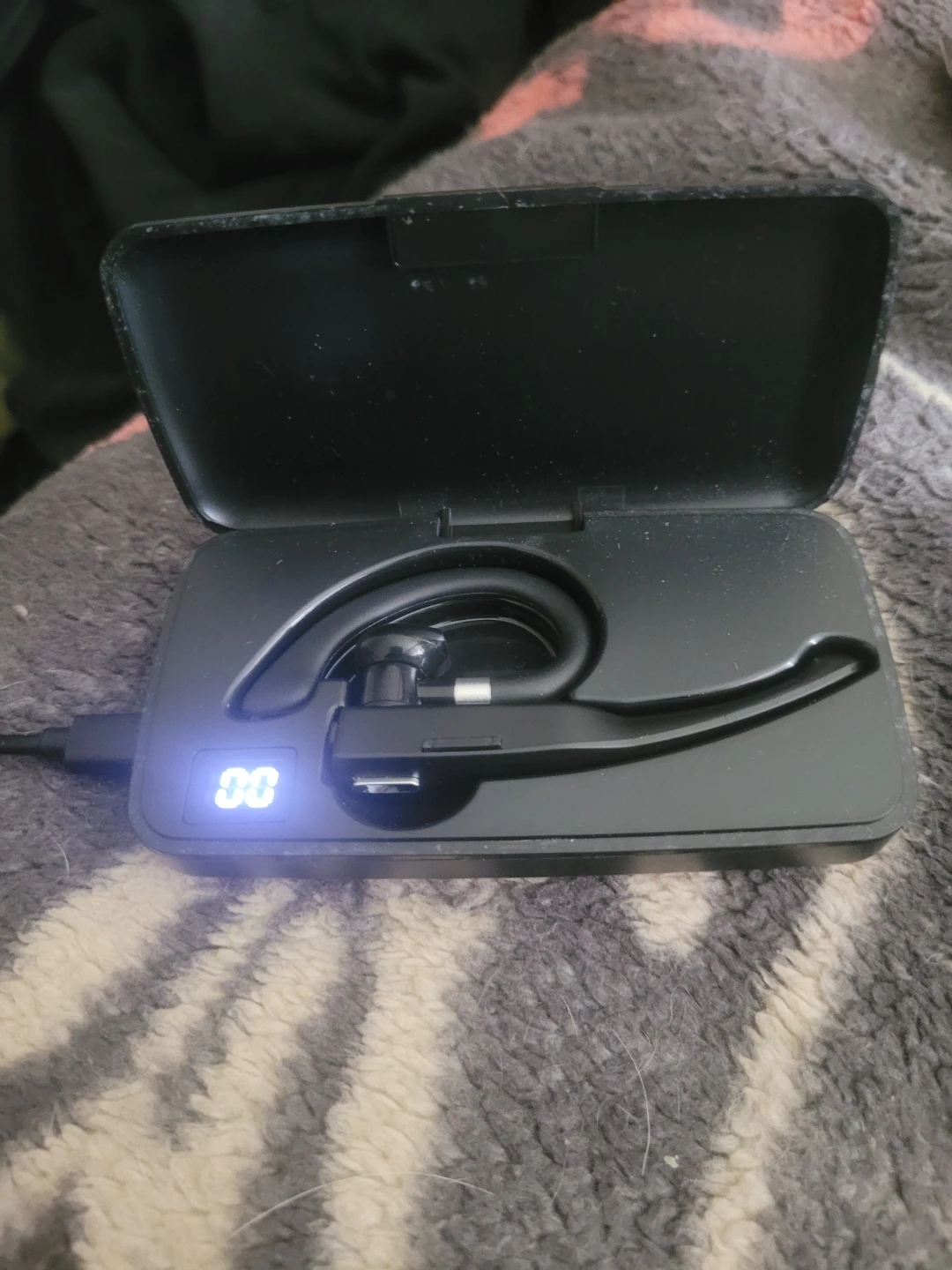 Black Wireless Bluetooth Earbud with Charging Case