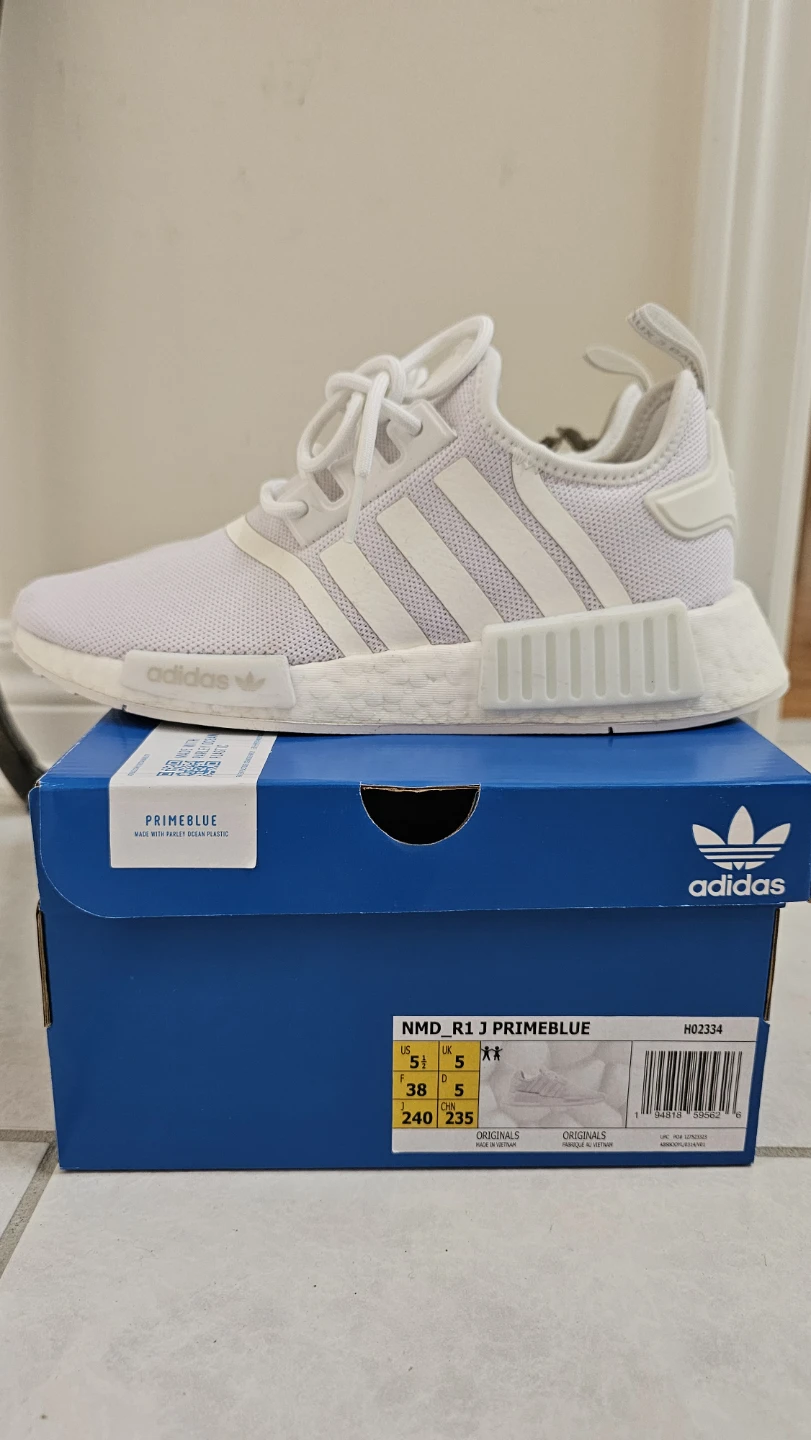 Adidas NMD_R1 J PRIMEBLUE (US 5.5 men) - BRAND NEW NEVER WORN - photo 3