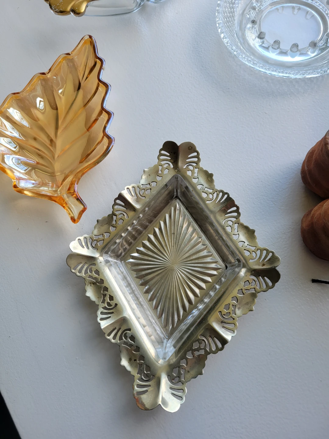 Vintage Trinket Dishes.Vintage Ashtrays . Terracotta Baby shoes - photo 2