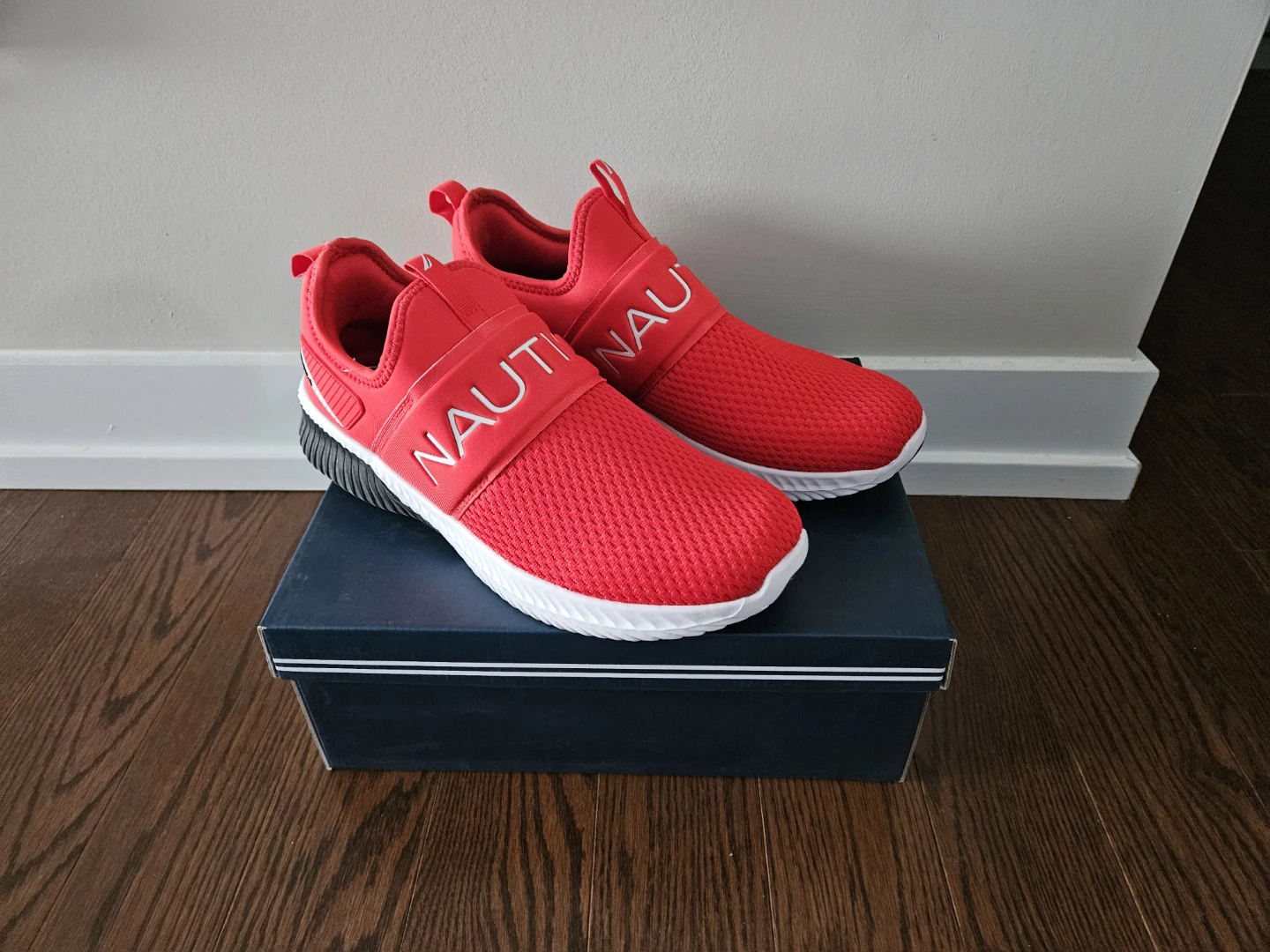 Nautica Men's Steeper Sport Red Athletic Shoes Size 9