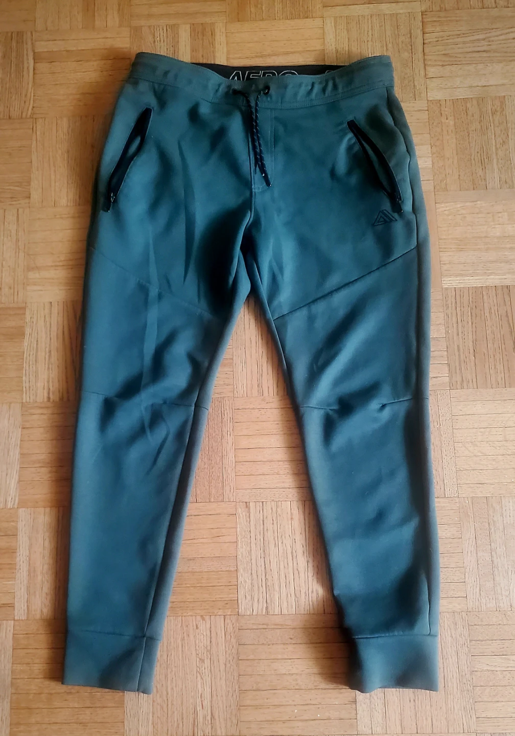 Men AERO JOGGERS