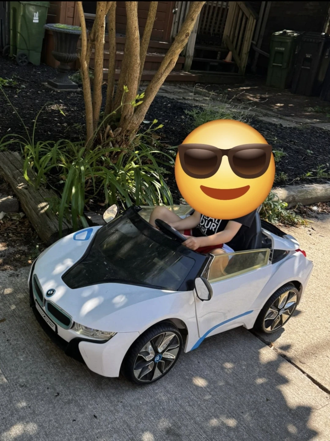 Kids Ride-On BMW i8 6-Volt White