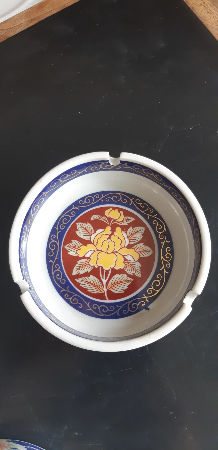 2 Vintage Imari Ashtrays - photo 2