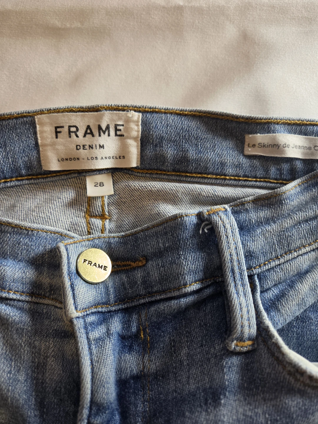 FRAME Le Skinny de Jeanne Crop Jeans Size 28 - photo 3