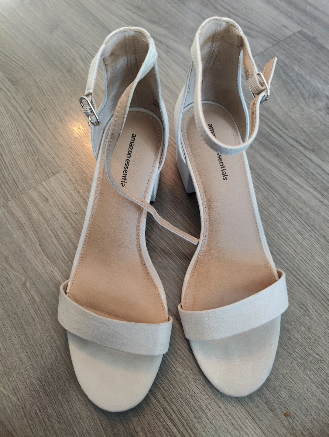 Amazon Essentials Women's Two Strap Heeled Sandals - Ivory - photo 3