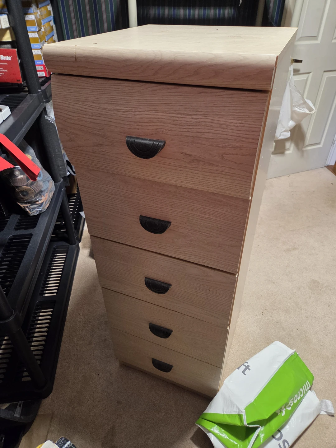 Light Wood Desk with Hutch and Drawers - photo 4