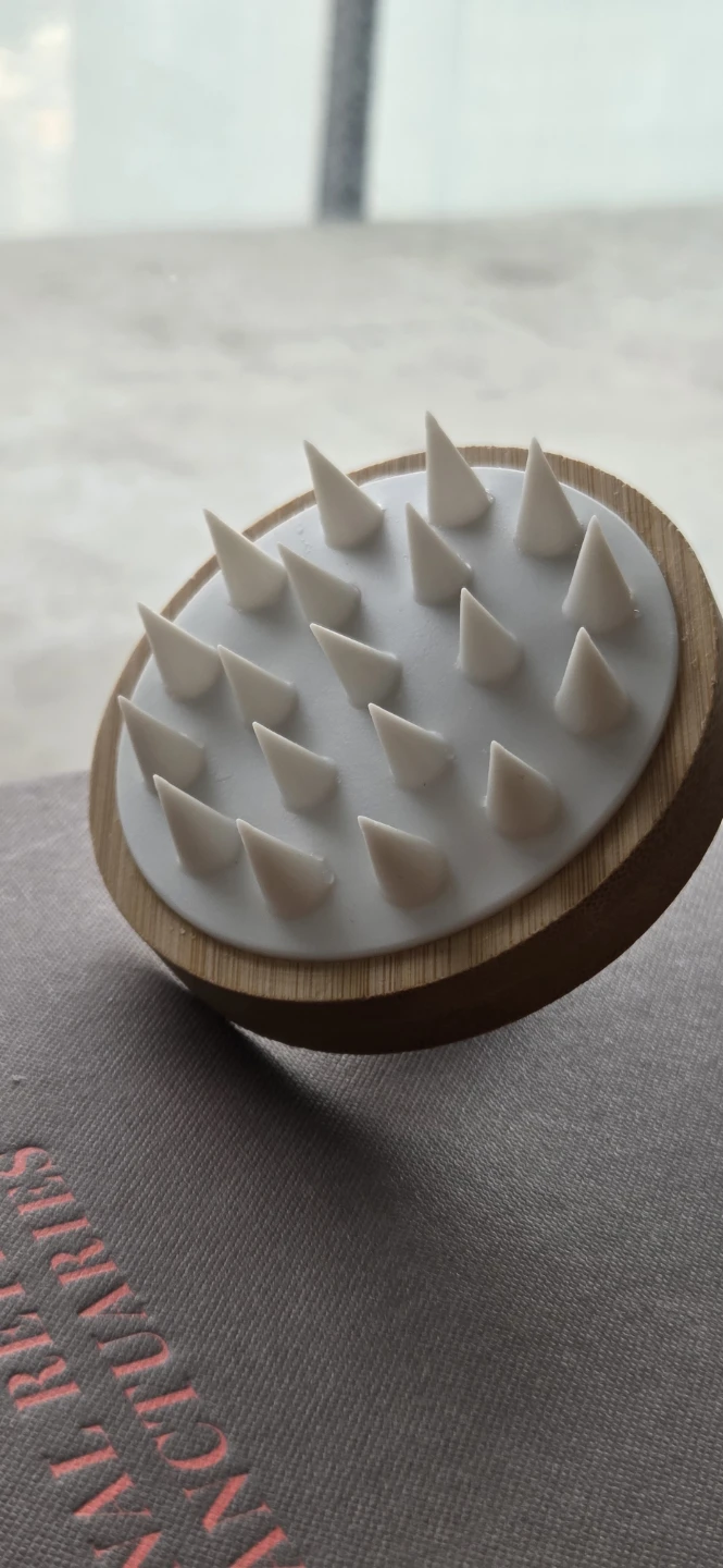 TADA Hair Scalp Massager Brush