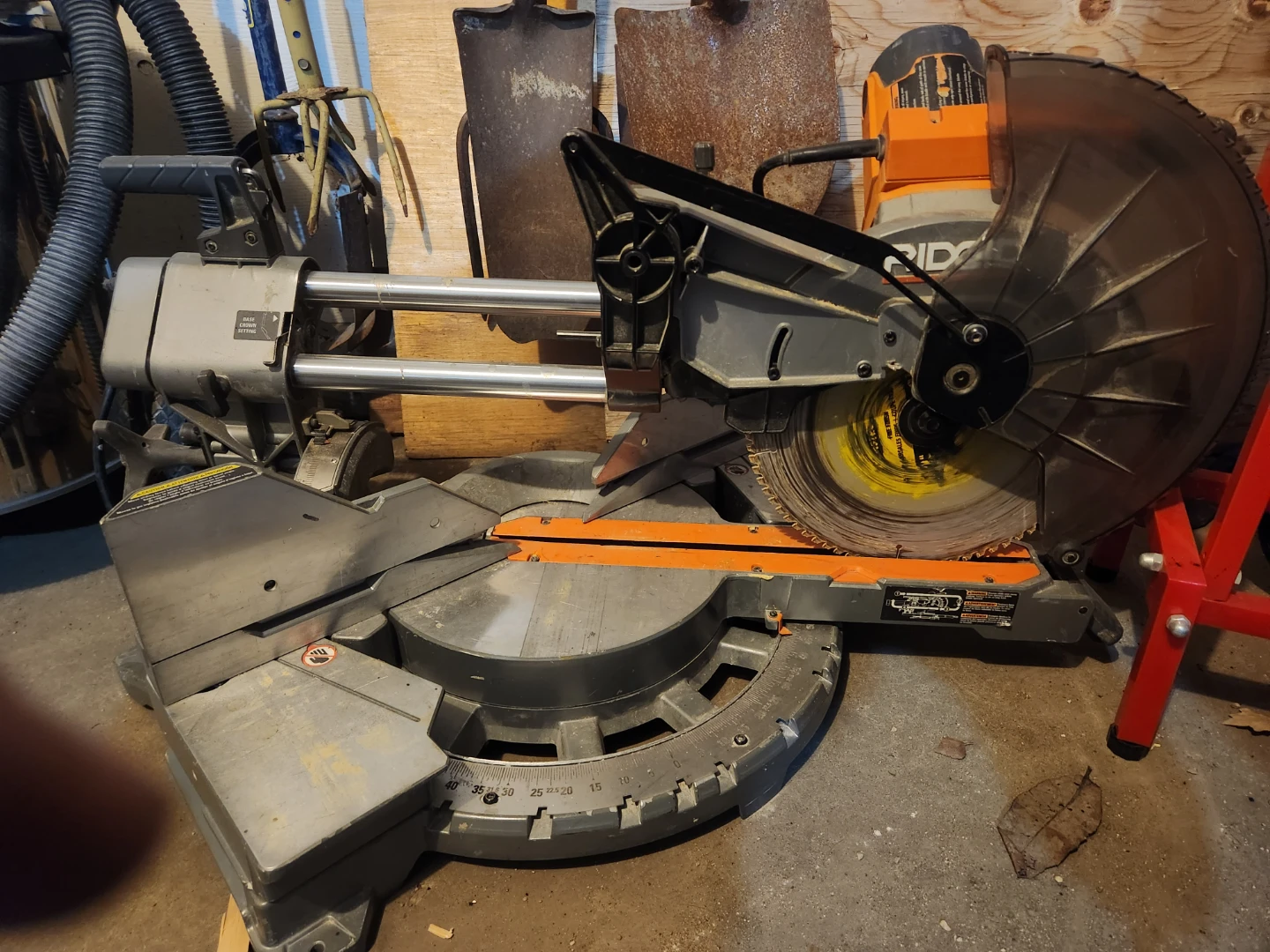 RIDGID Compound Miter Saw