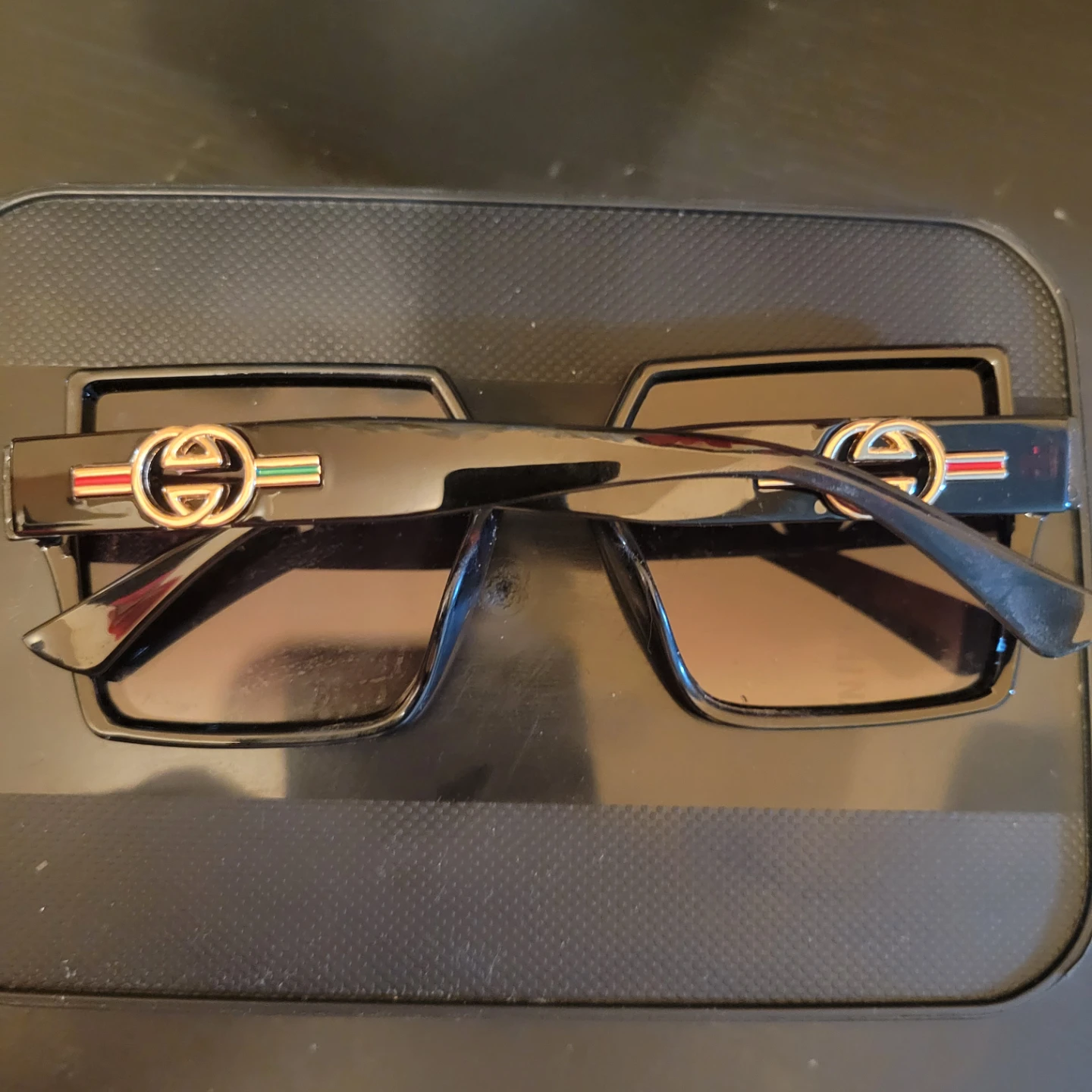 Sunglasses - photo 2