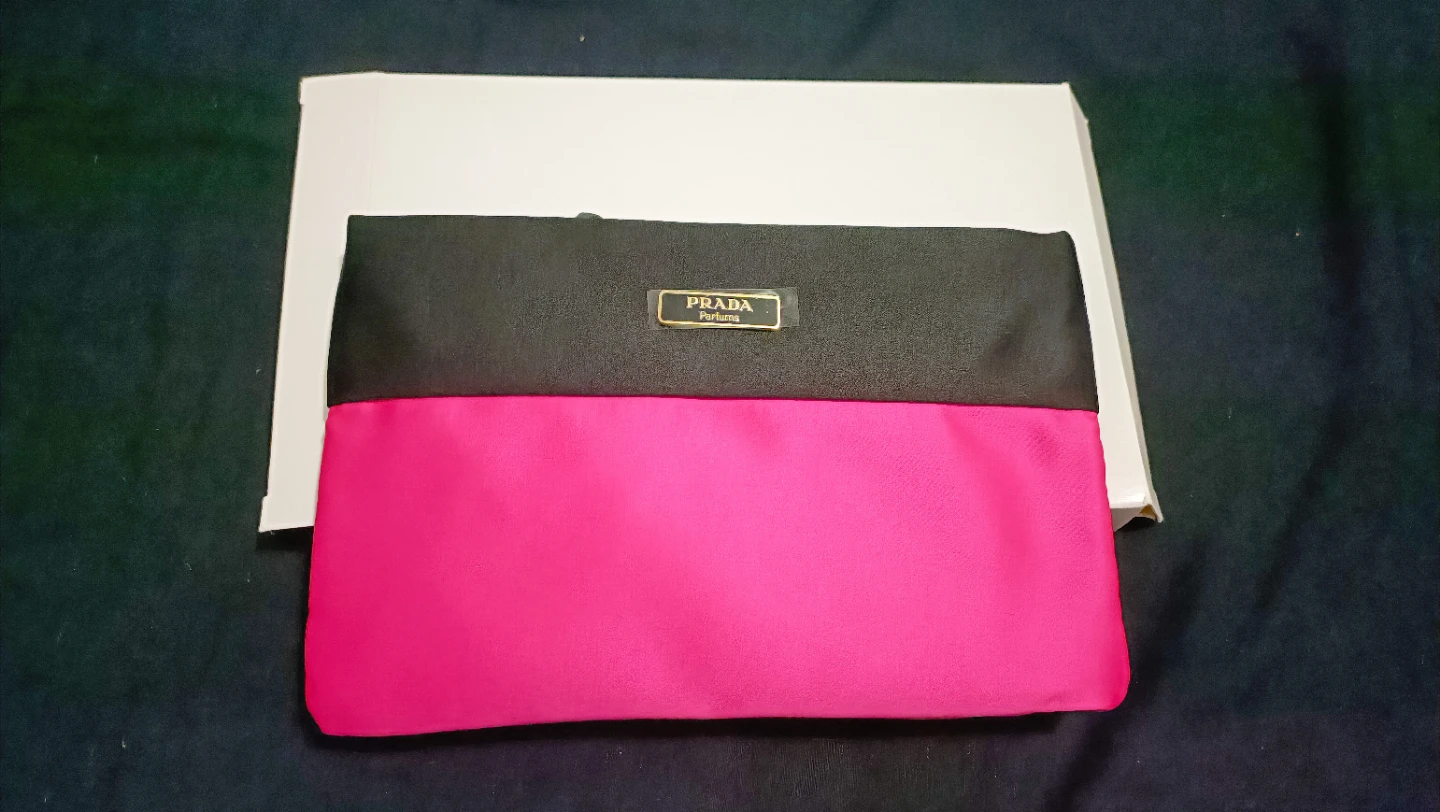 BRAND NEW Prada Candy Pink & Black Pouch 💖 (Sealed, Never Used!) - photo 2