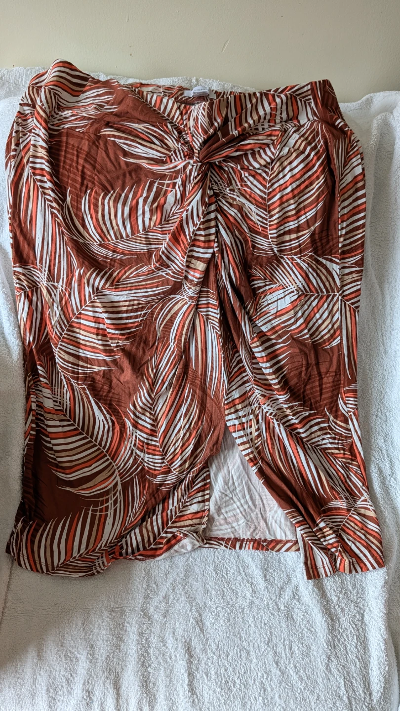 2 Brown Tropical Print Twist Front Midi Skirts - photo 2