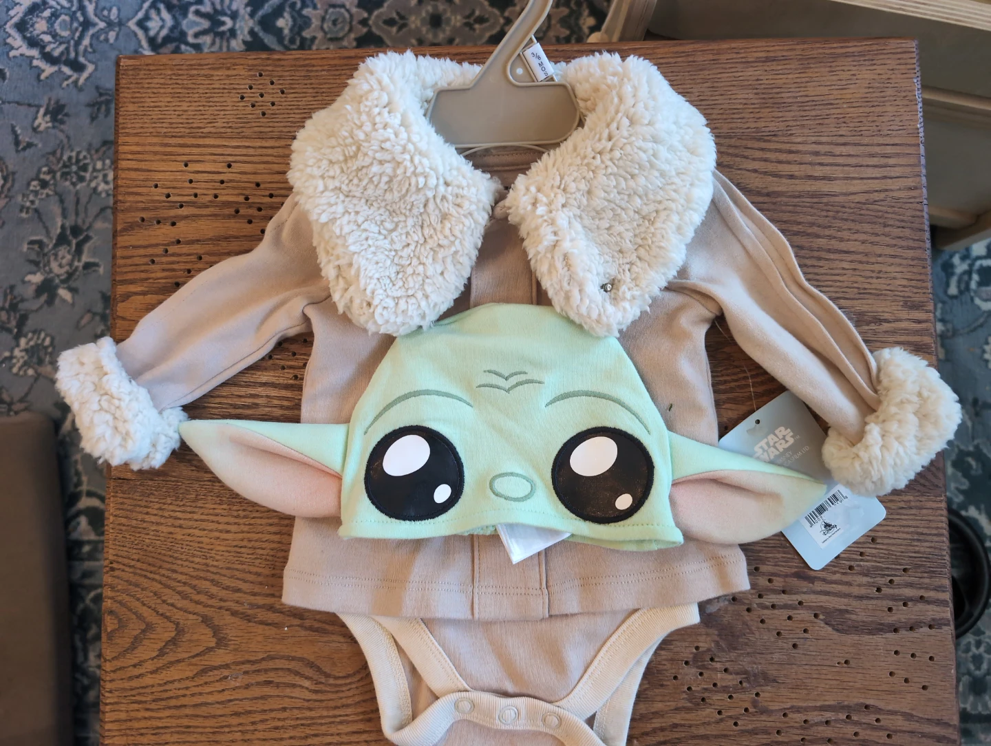 Baby Yoda onesie 3-6month