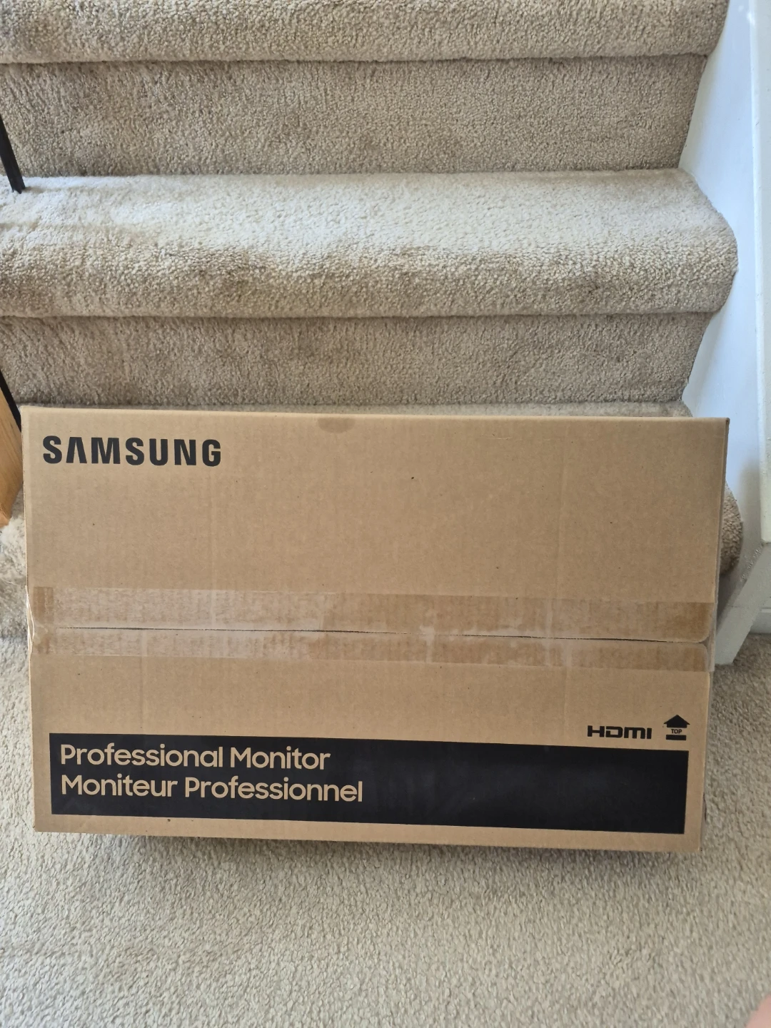 Samsung 24" F24T45FQN Professional Monitor