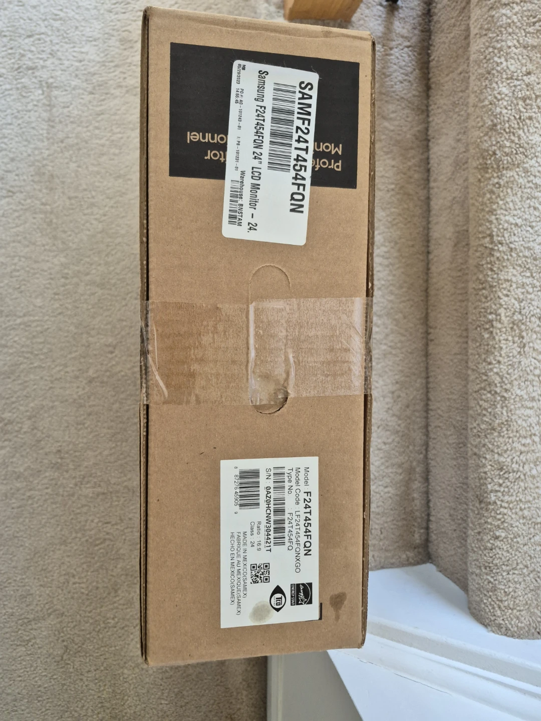 Samsung 24" F24T45FQN Professional Monitor - photo 2