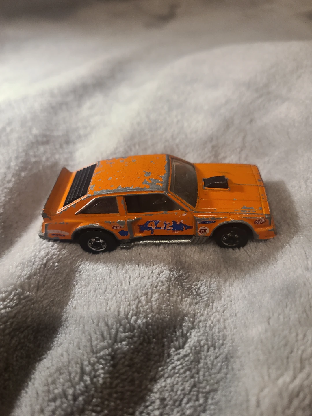 Hot Wheels Flat Out 442 Die-Cast Car