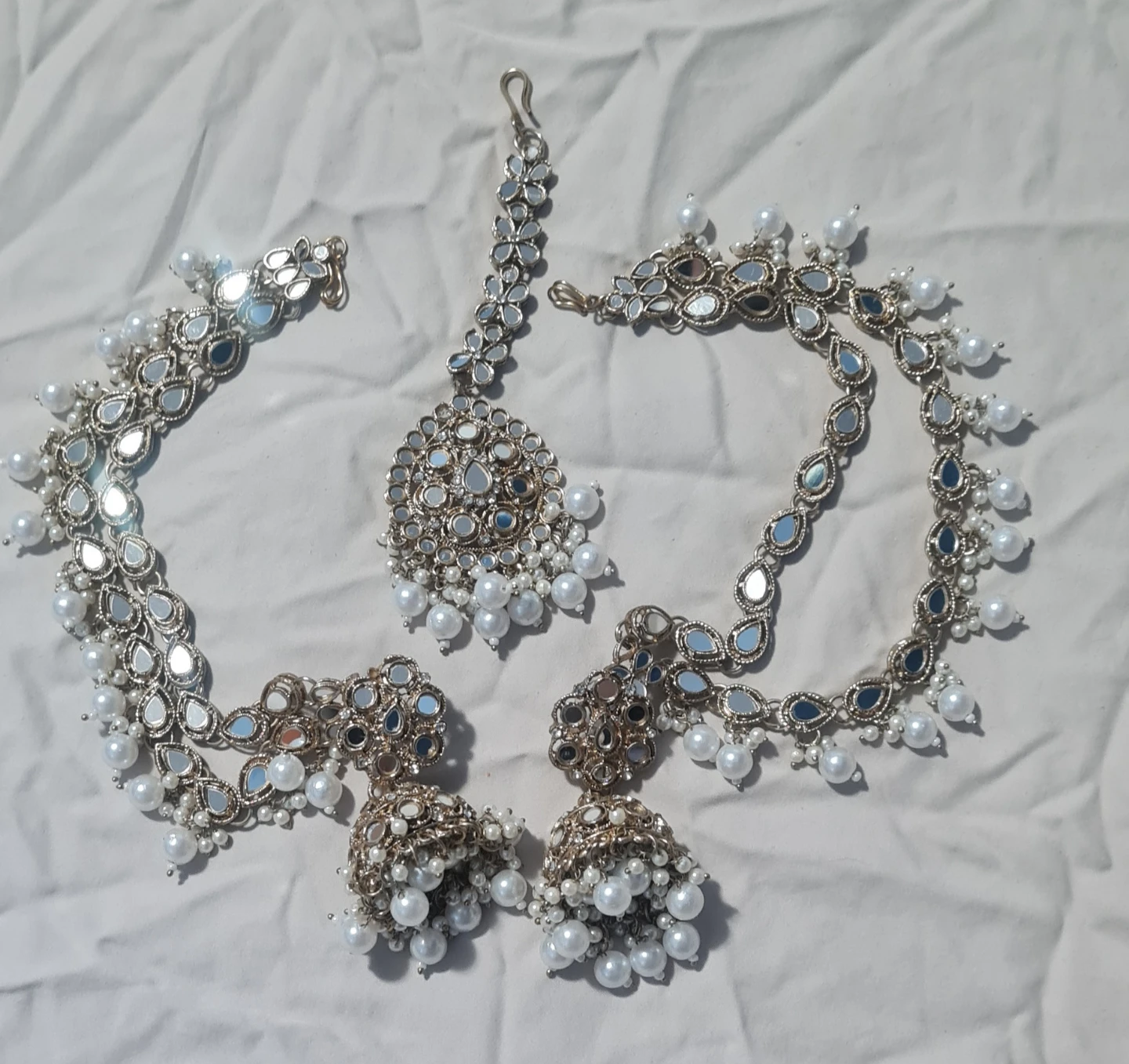 Mirror and Pearl Maang Tikka and Earring Set - photo 2