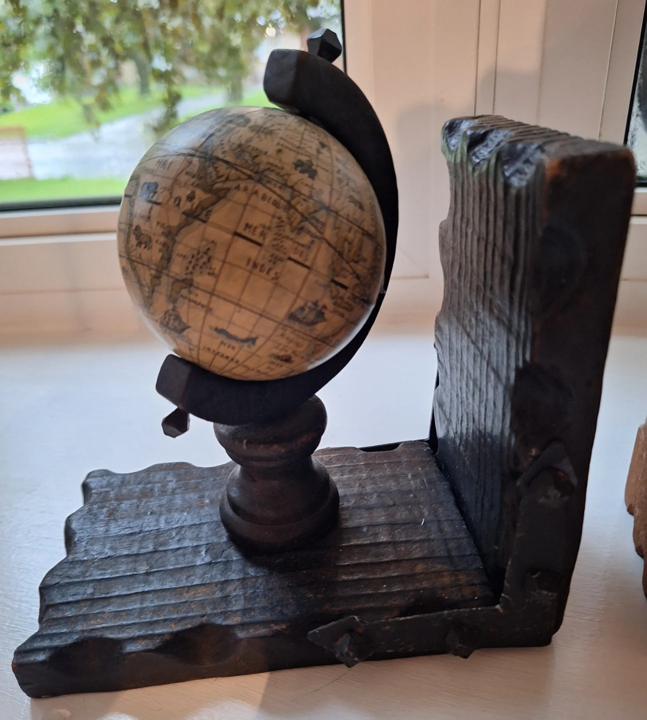 Vintage Wooden Globe Bookends - photo 2