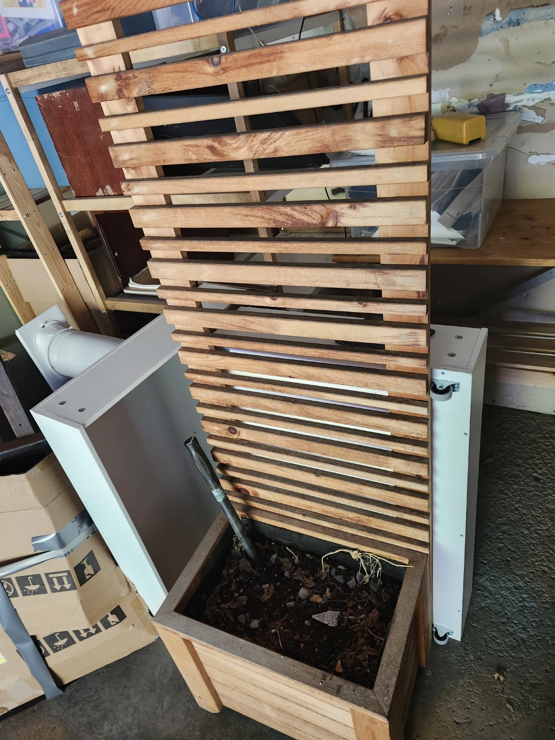 Wooden Planter Box with Trellis - photo 2